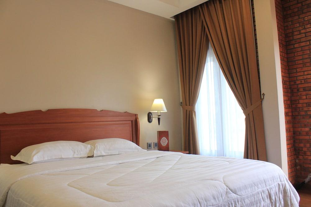 Thong'S Inn Hotel Kualanamu Medan Ngoại thất bức ảnh