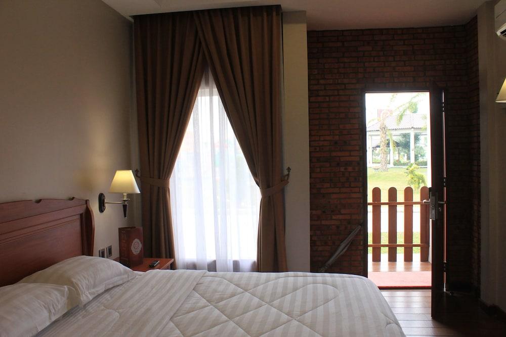 Thong'S Inn Hotel Kualanamu Medan Ngoại thất bức ảnh