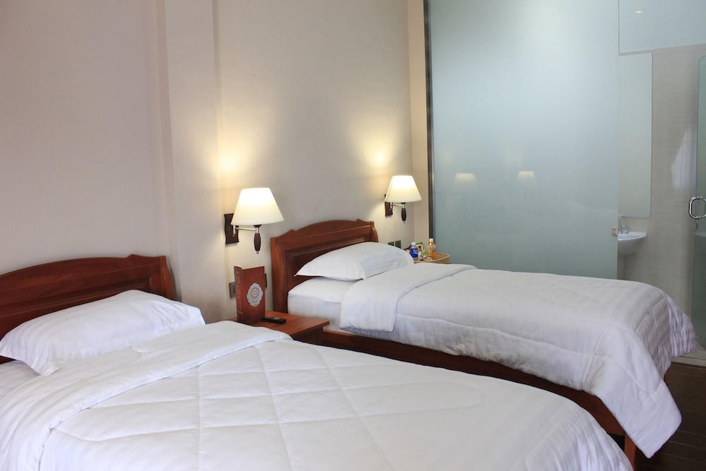 Thong'S Inn Hotel Kualanamu Medan Ngoại thất bức ảnh