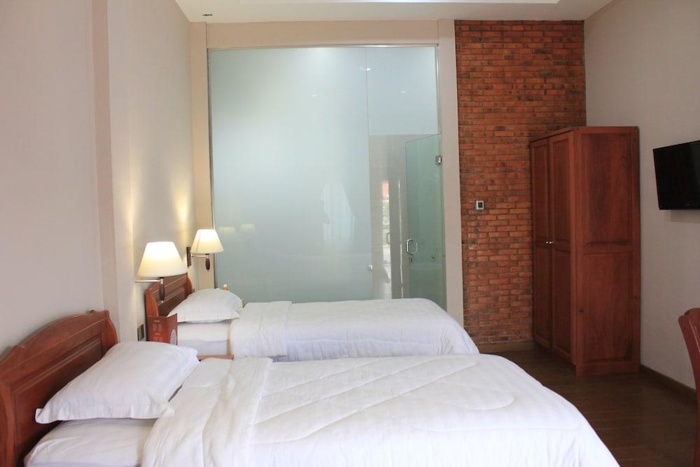 Thong'S Inn Hotel Kualanamu Medan Ngoại thất bức ảnh