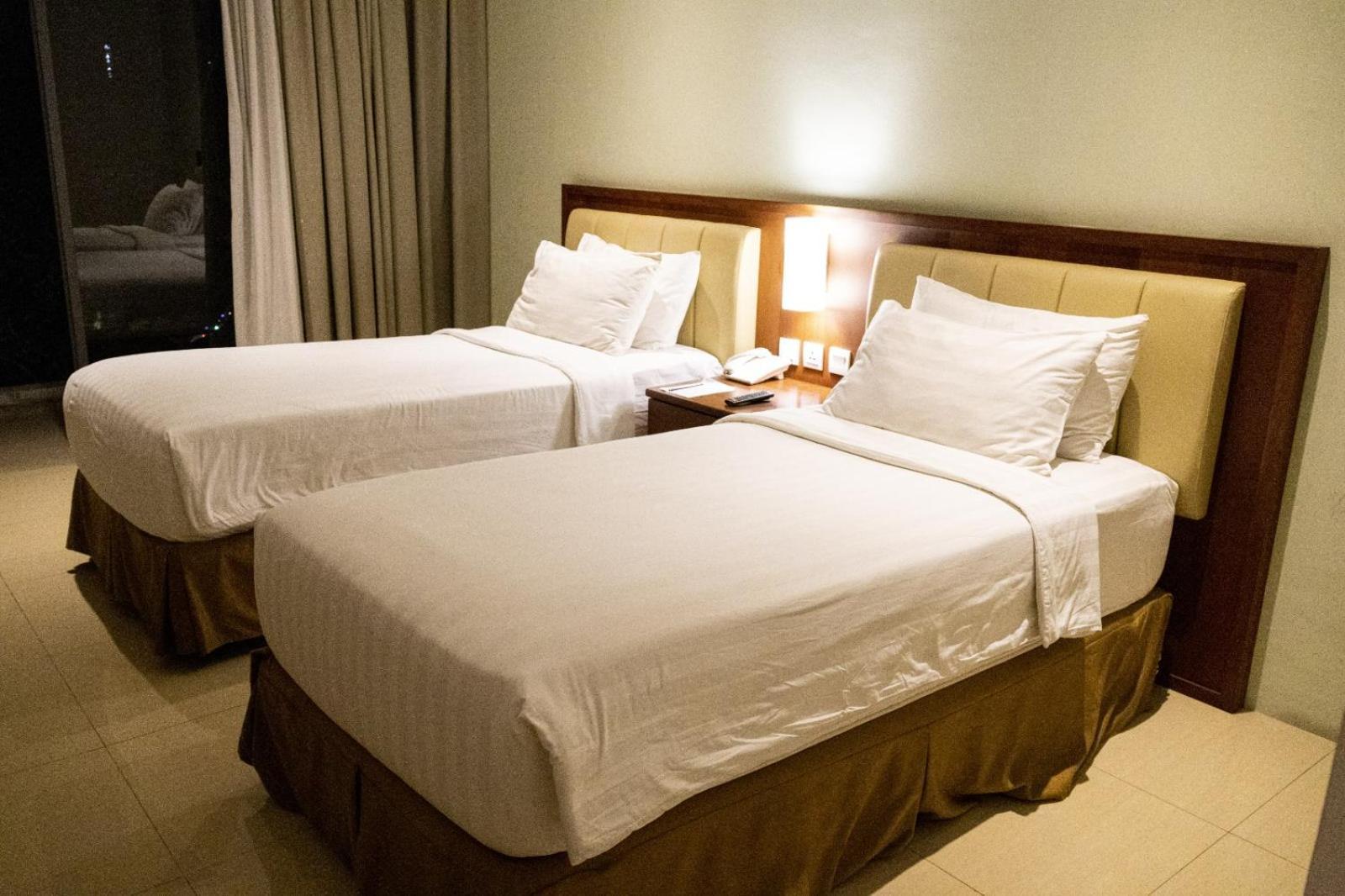 Thong'S Inn Hotel Kualanamu Medan Ngoại thất bức ảnh