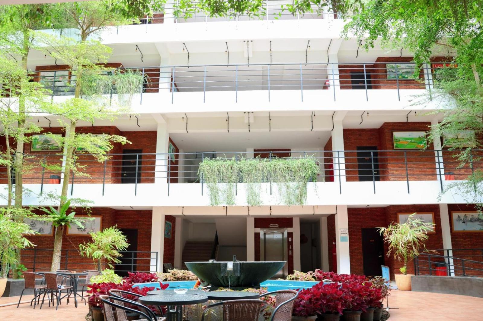Thong'S Inn Hotel Kualanamu Medan Ngoại thất bức ảnh