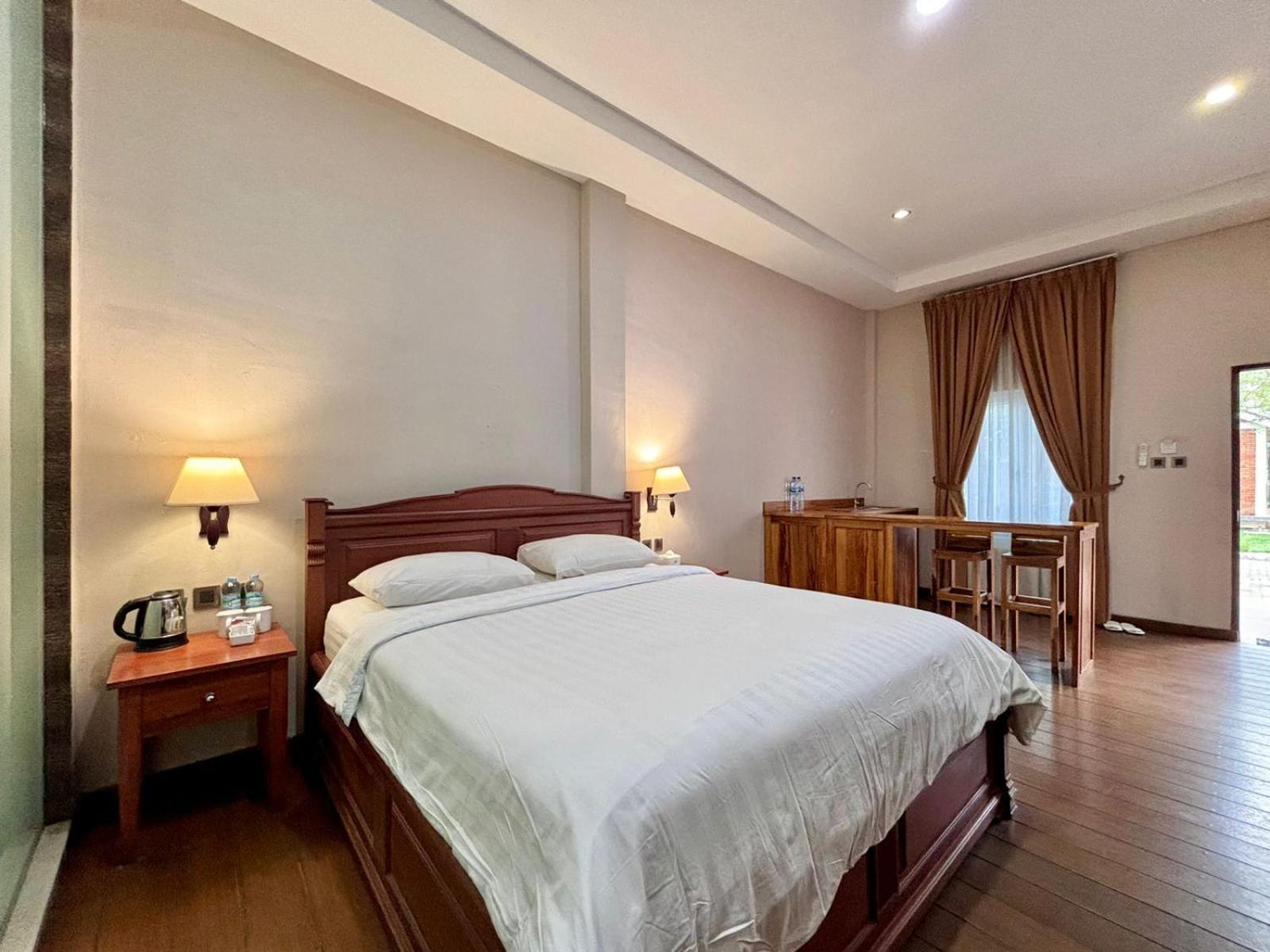 Thong'S Inn Hotel Kualanamu Medan Ngoại thất bức ảnh