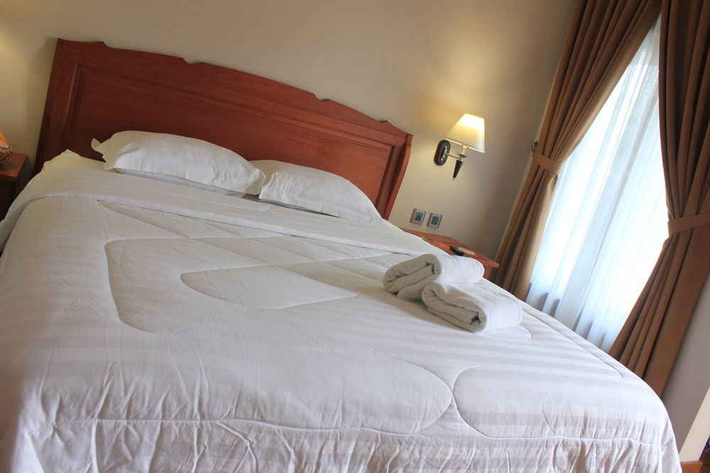 Thong'S Inn Hotel Kualanamu Medan Ngoại thất bức ảnh